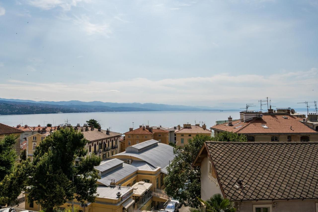 AH Design Apartments Deluxe Opatija Extérieur photo